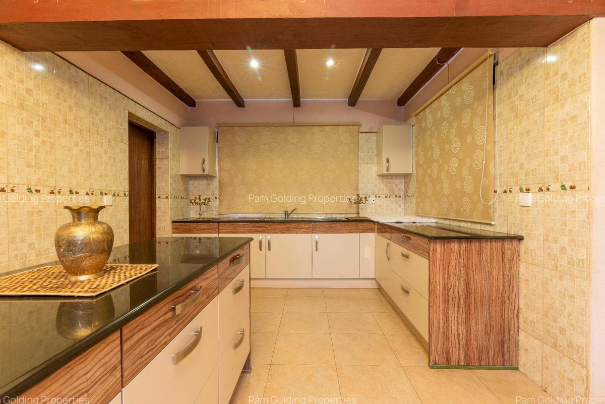 5 Bed House with En Suite in Karen - 4