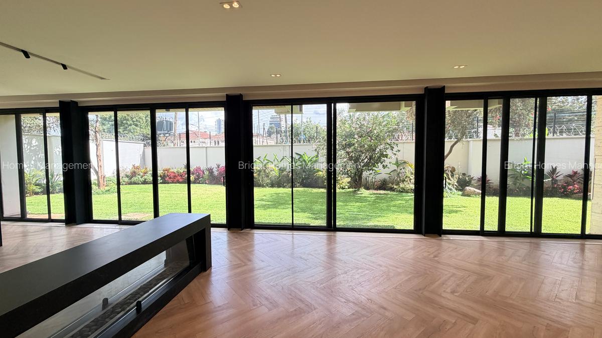 5 Bed Townhouse with En Suite in Westlands Area - 6