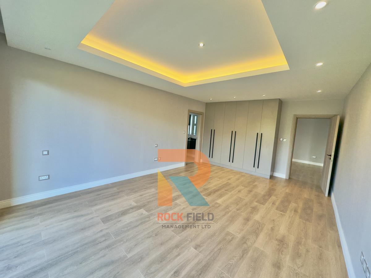 3 Bed Apartment with En Suite in Runda - 15