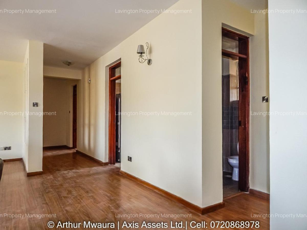 3 Bed Apartment with En Suite at Riverside Drive - 19