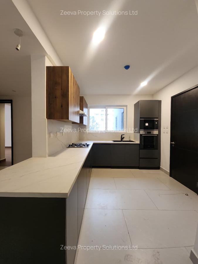 2 Bed Apartment with En Suite in Westlands Area - 3