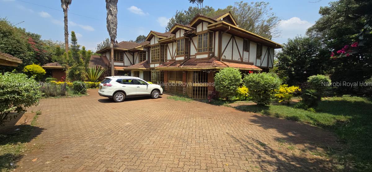 5 Bed House with En Suite at Runda Road - 1
