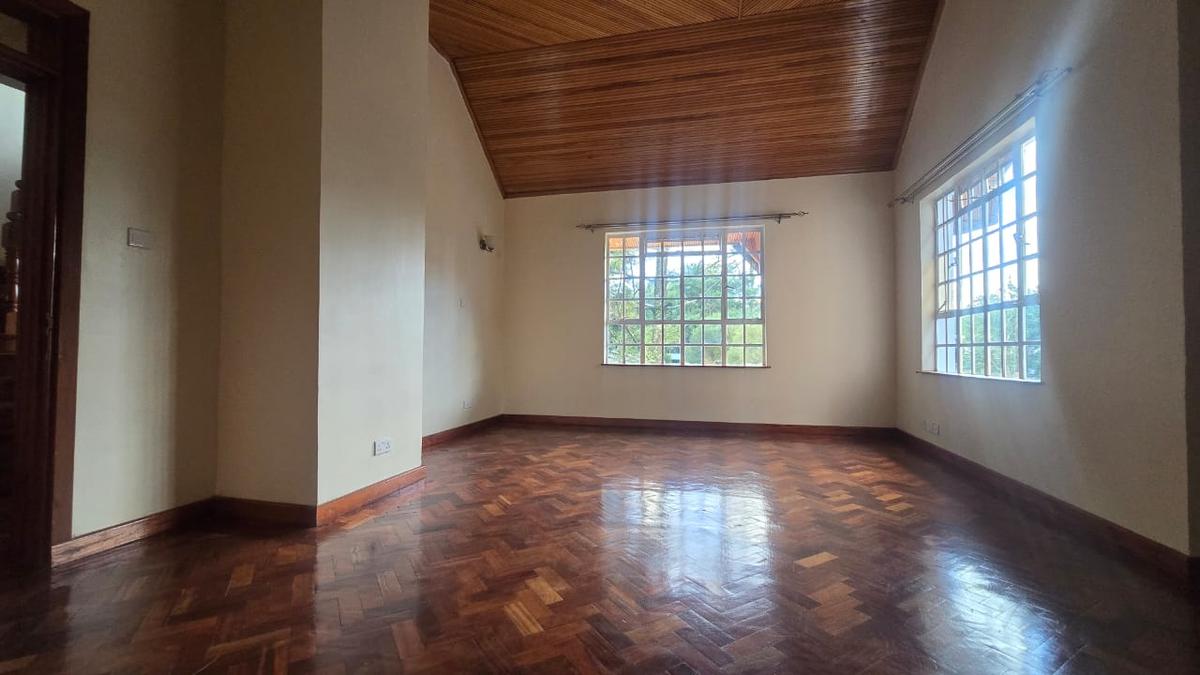 5 Bed Townhouse with En Suite in Lavington - 8