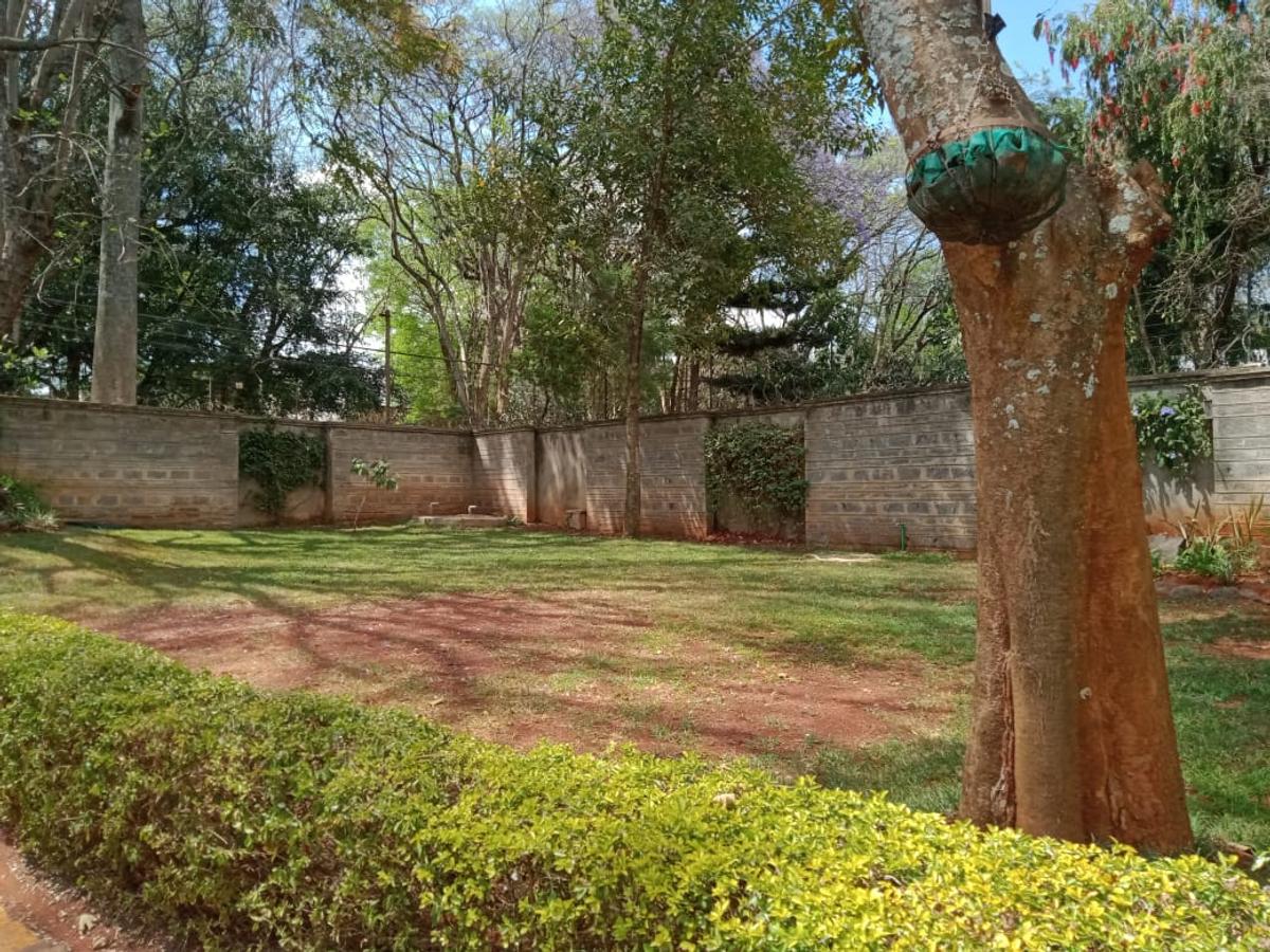 4 Bed Townhouse with En Suite in Lavington - 17