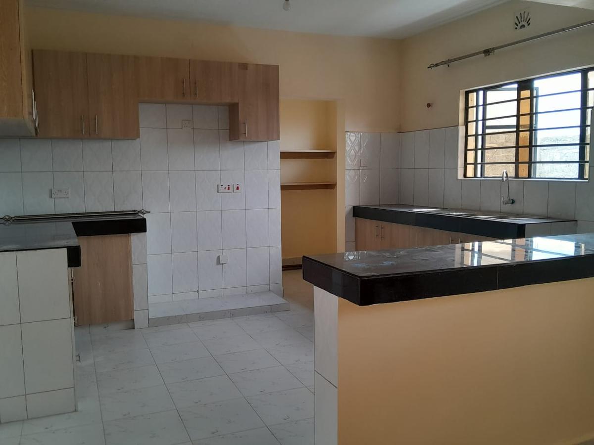 3 Bed House with En Suite at Acacia - 4