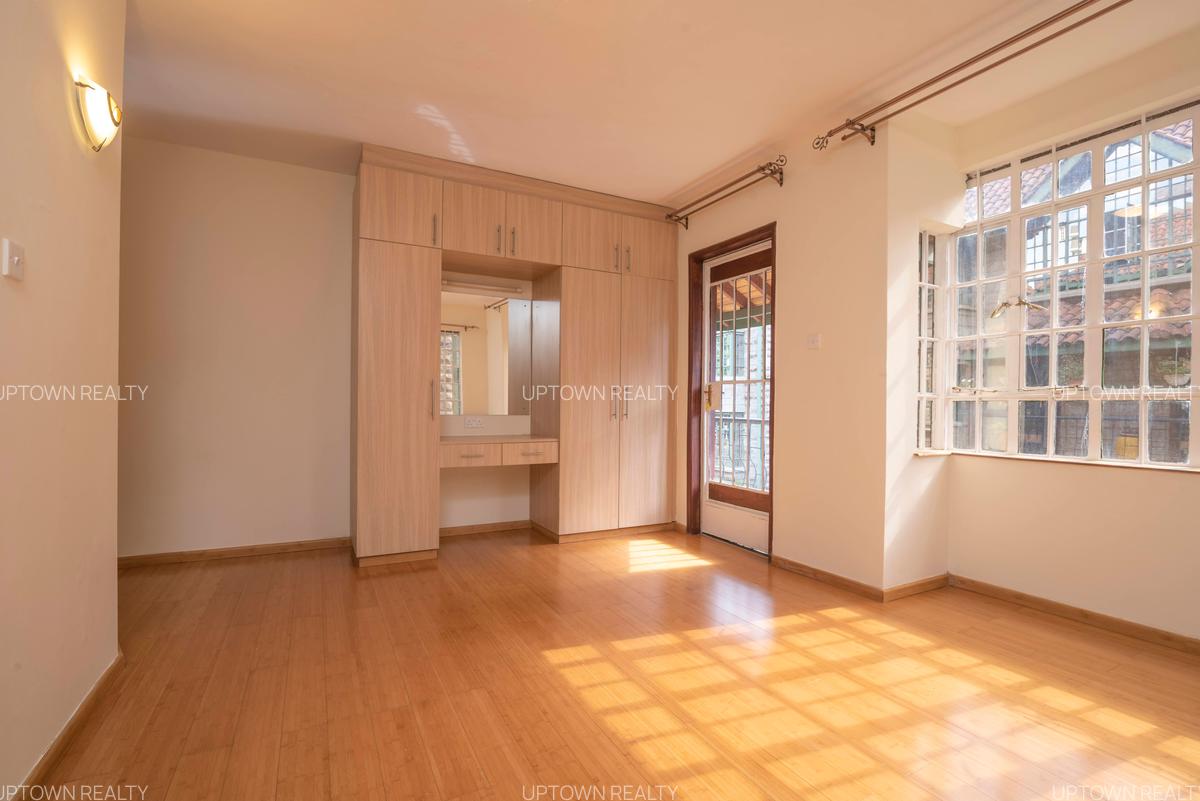 5 Bed Townhouse with En Suite at Kileleshwa - 7