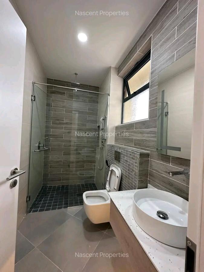 4 Bed Apartment with En Suite in Riverside - 7