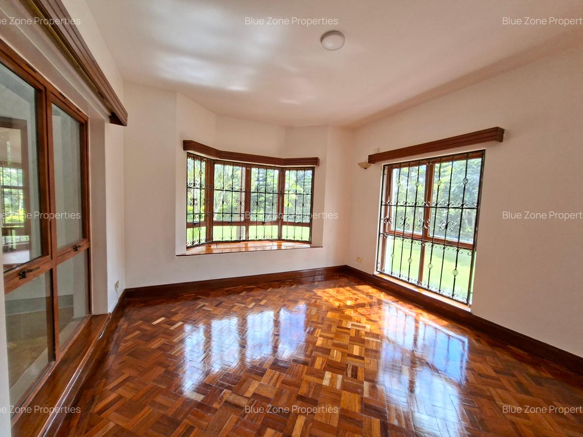 5 Bed Villa with En Suite at Off Ruaka Rd - 10