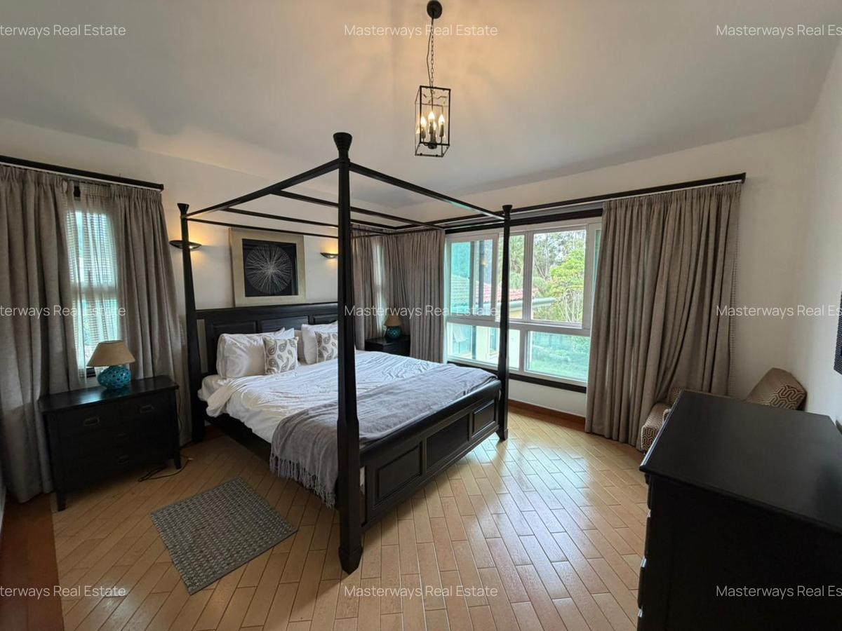 3 Bed Townhouse with En Suite in Kyuna - 10