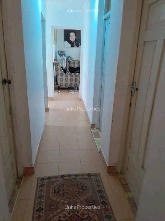 4 Bed House with En Suite at Mandela Road - 6