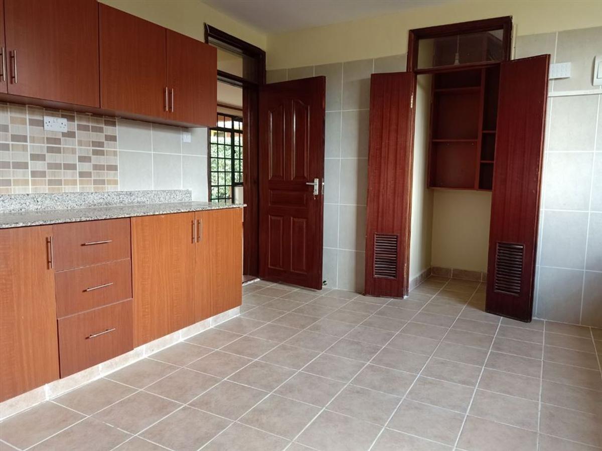 4 Bed House with En Suite at Fourways Junction Estate - 5