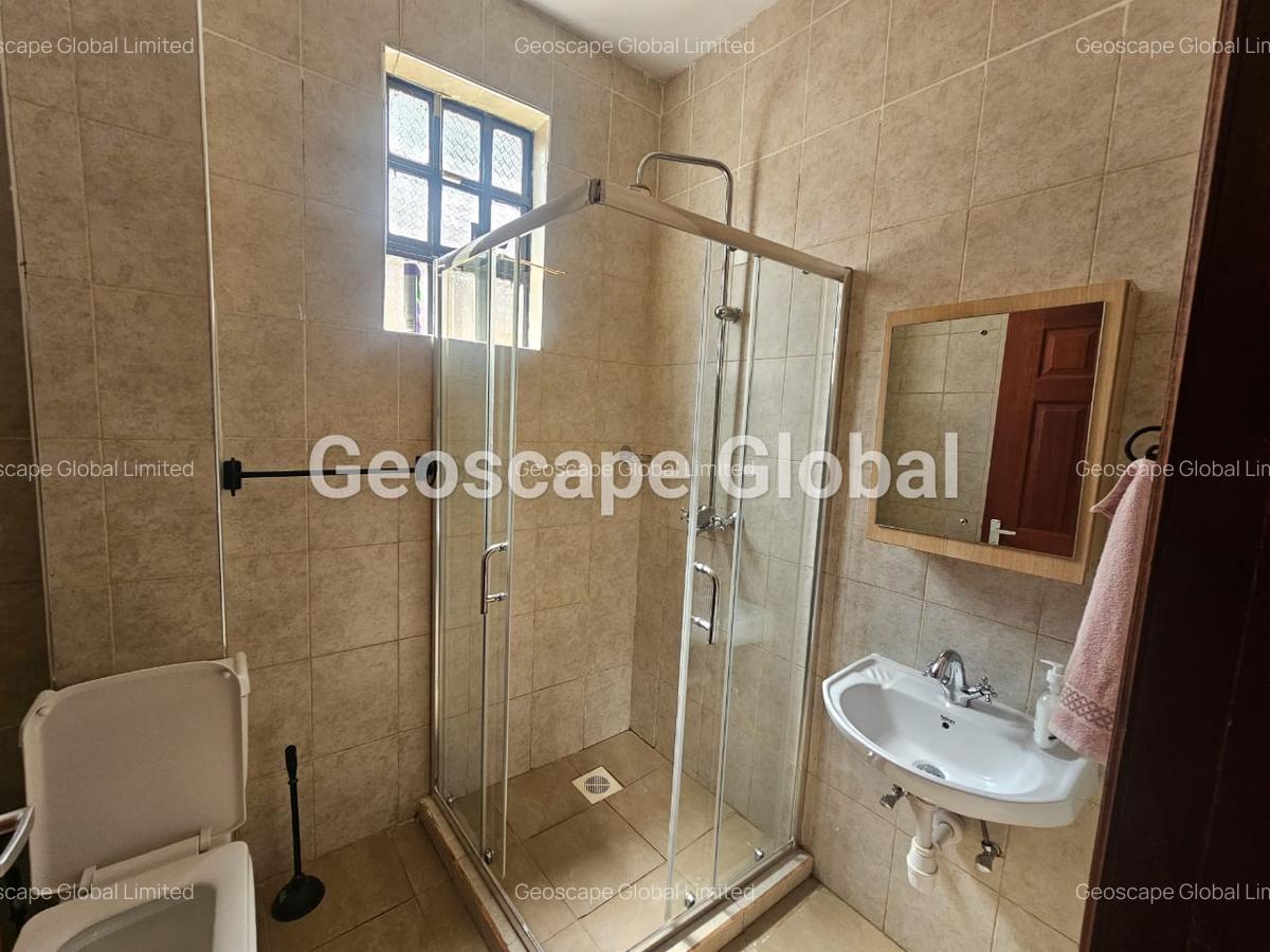 4 Bed House with En Suite in Runda - 7