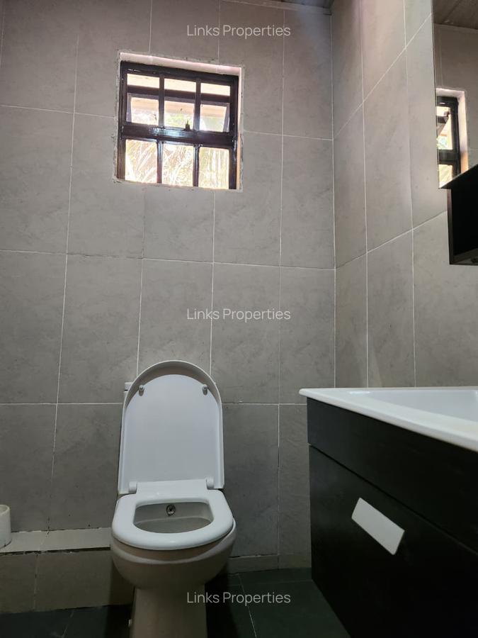 3 Bed House with En Suite at Hardy Area - 8