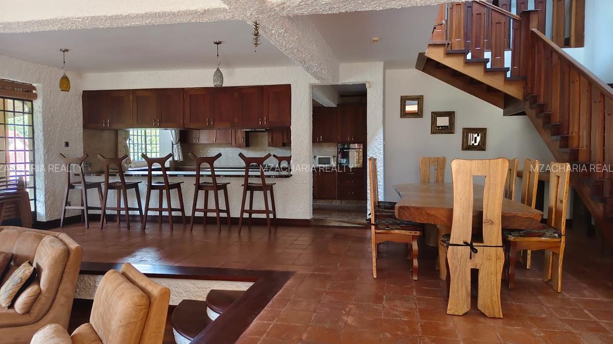 3 Bed House with Garden in Spring Valley - 12