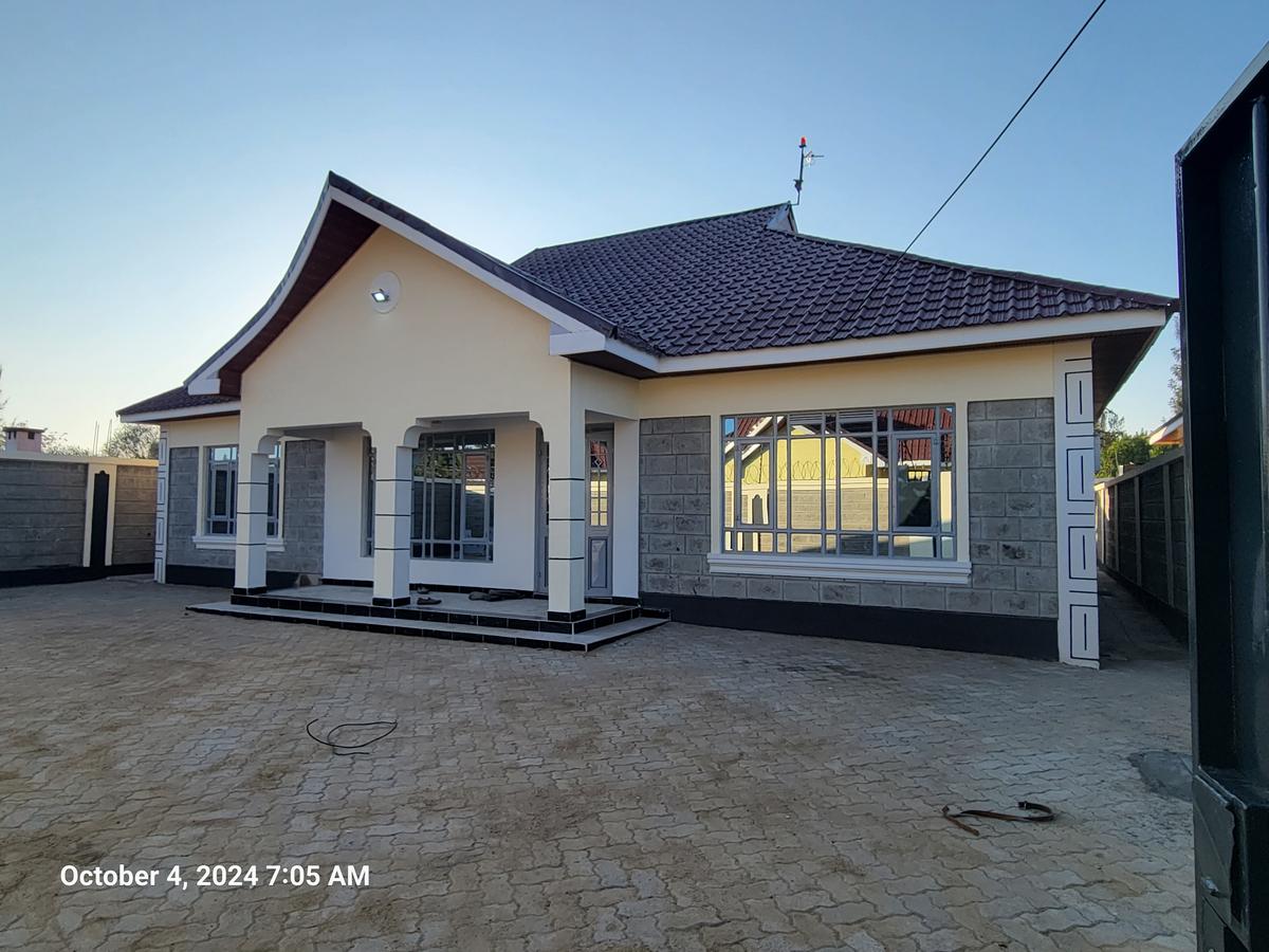 3 Bed House with En Suite at Mugutha - 1