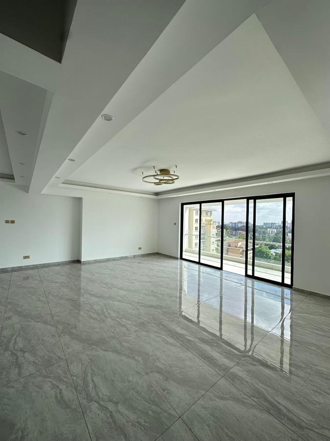 4 Bed Apartment with En Suite in Lavington - 16