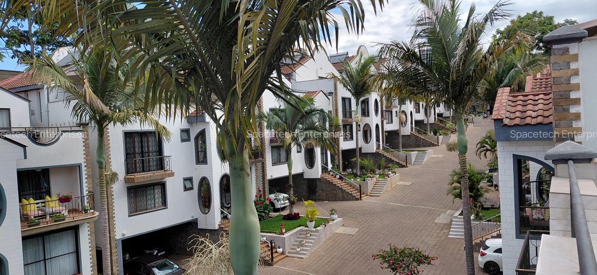 5 Bed Townhouse with En Suite in Westlands Area - 3