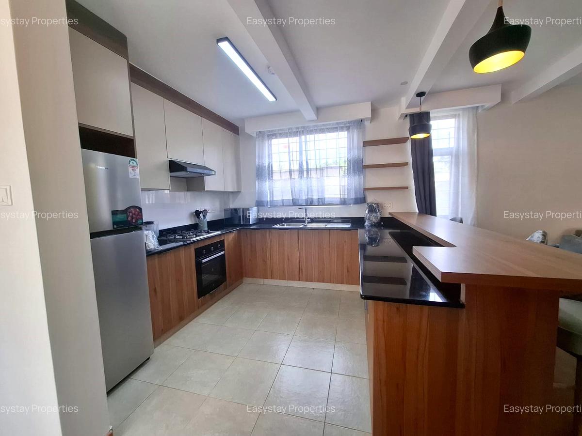 2 Bed Townhouse with En Suite in Ridgeways - 18