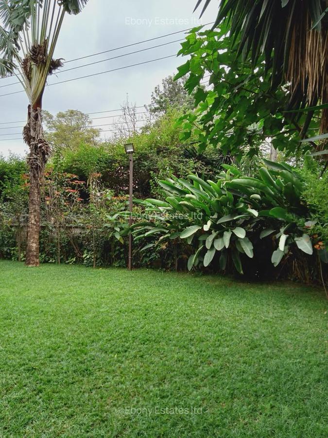 5 Bed Townhouse with En Suite in Lavington - 11