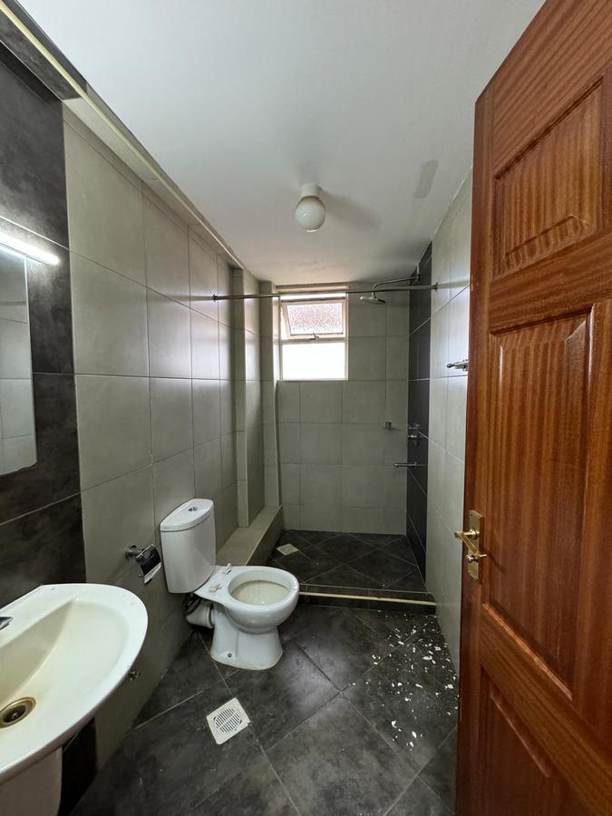 2 Bed Apartment with En Suite in Lavington - 20