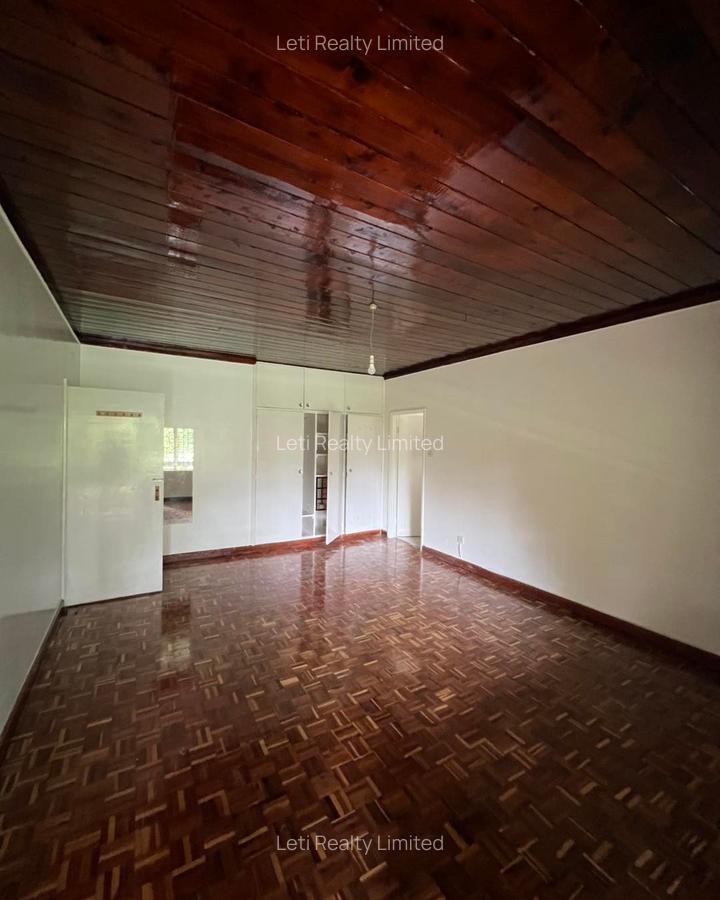 5 Bed Townhouse with En Suite in Lavington - 9