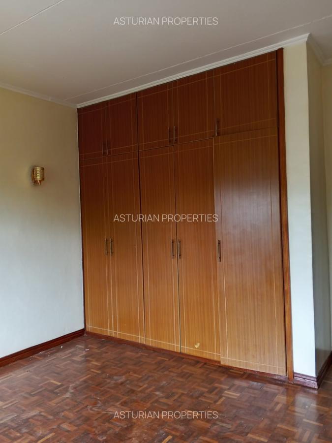 4 Bed Townhouse with En Suite in Karen - 12