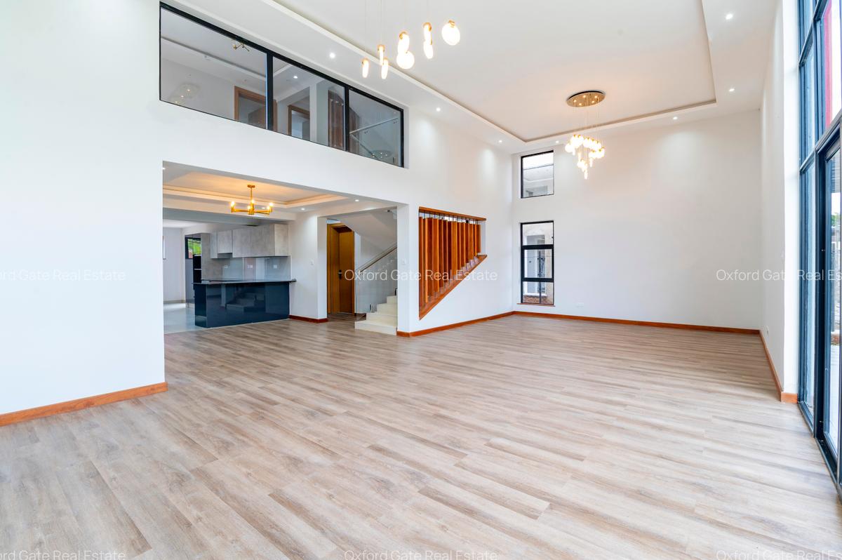 4 Bed Townhouse with En Suite at Membley - 15