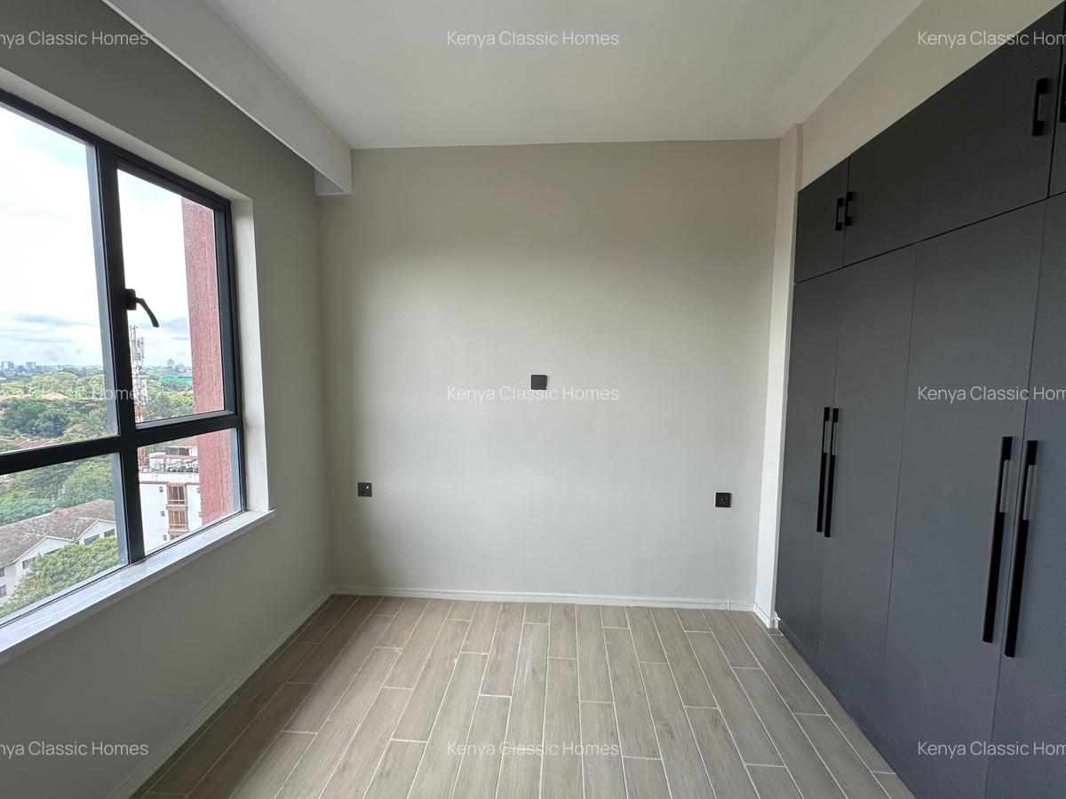 2 Bed Apartment with En Suite at Lavington - 10