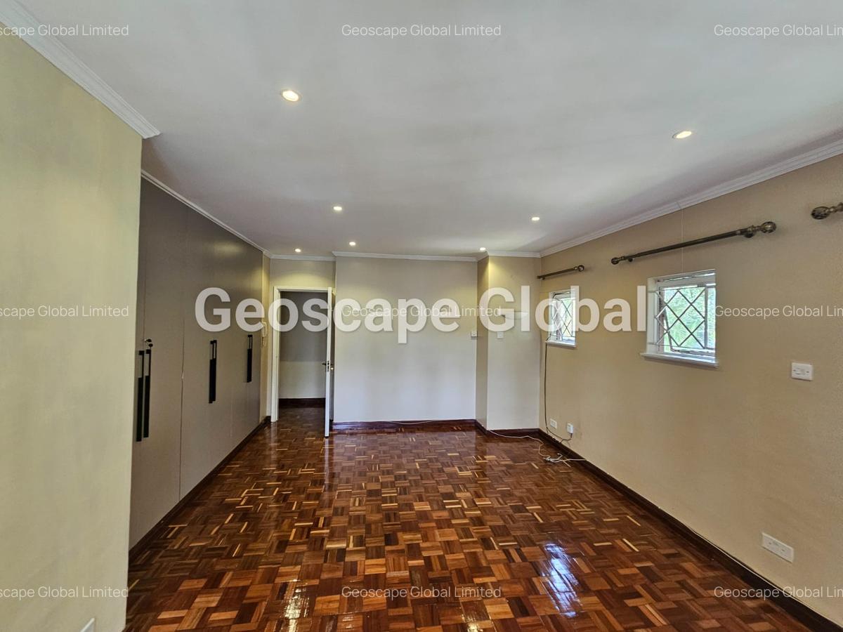 4 Bed House with En Suite in Gigiri - 14