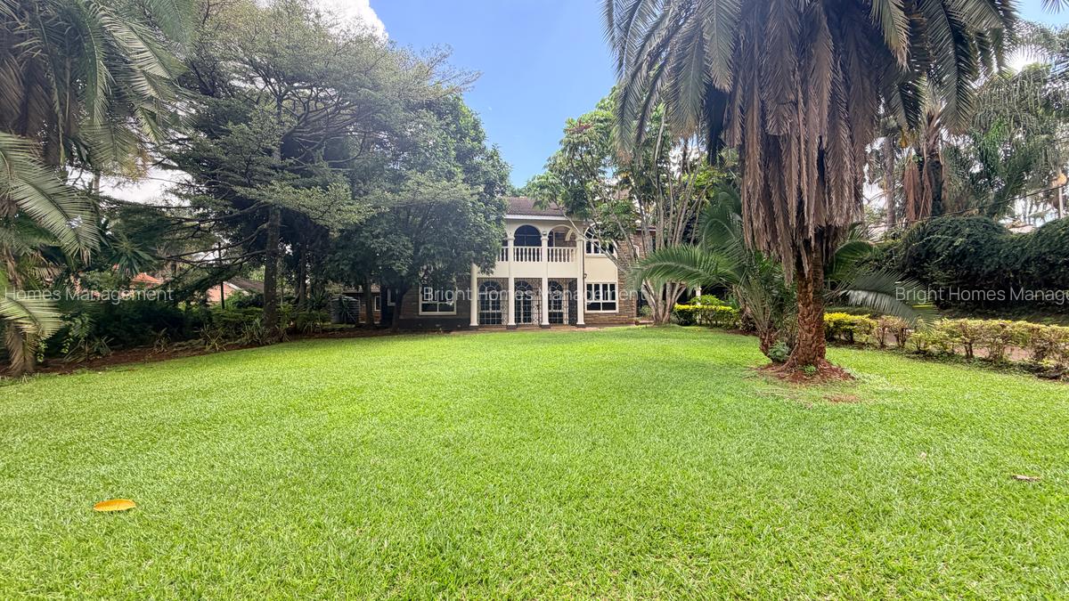 4 Bed Villa with En Suite in Lake View - 19