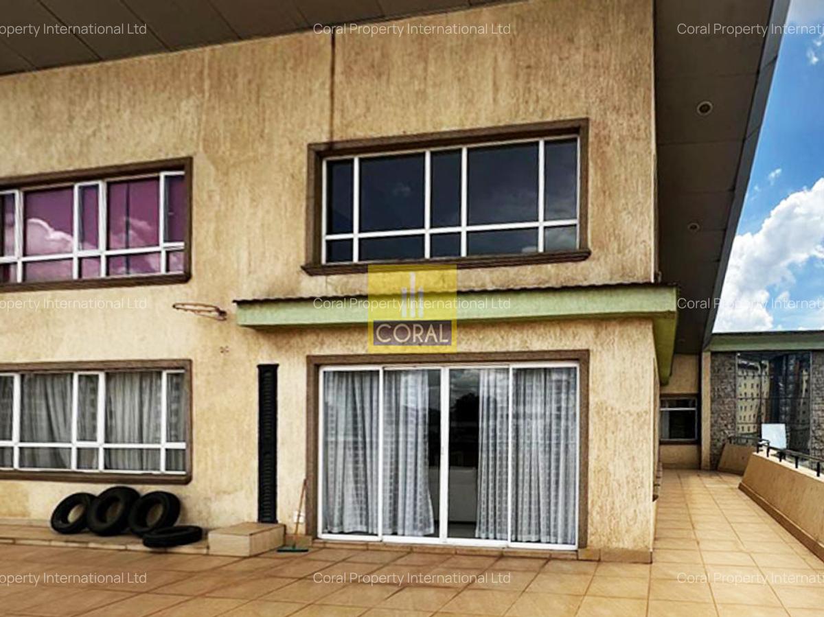 5 Bed Apartment with En Suite in Parklands - 16