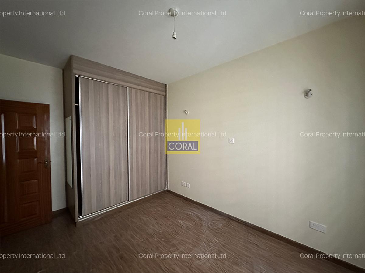 4 Bed Apartment in Parklands - 14