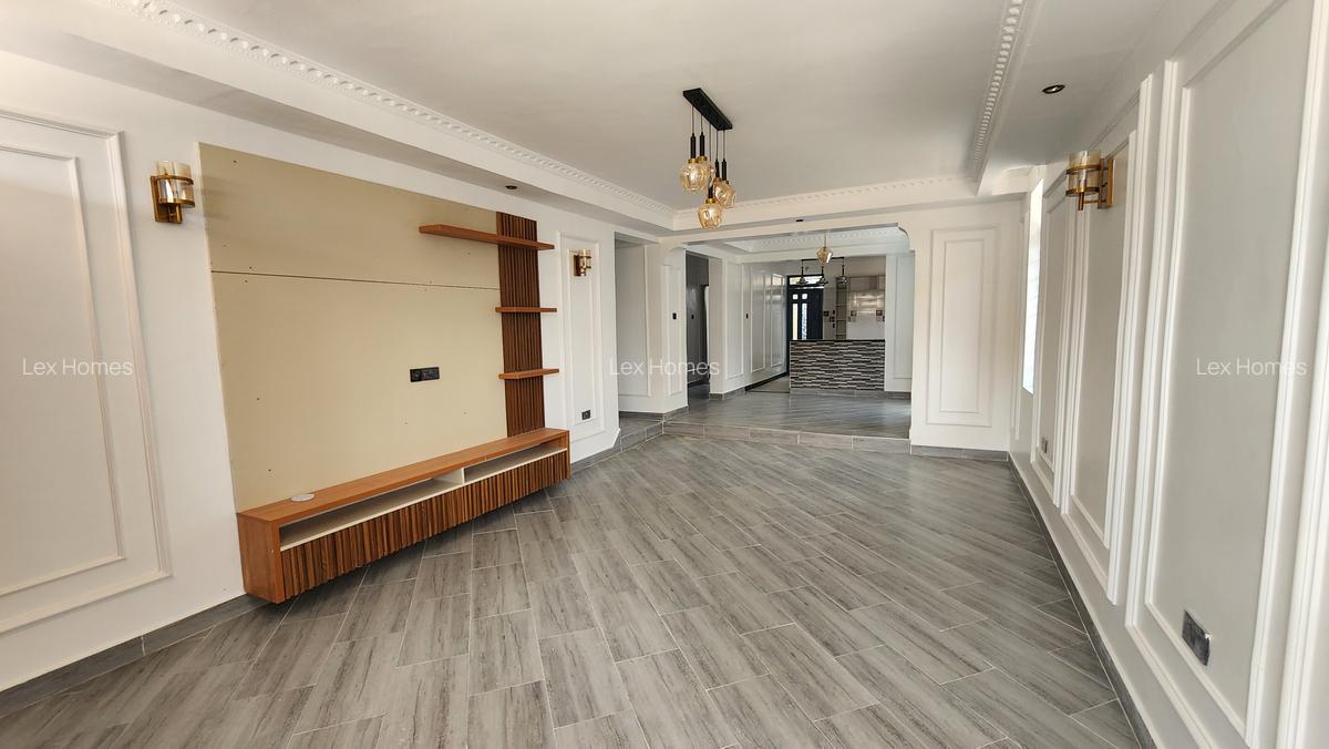 4 Bed House with En Suite at Rimpa Road - 2