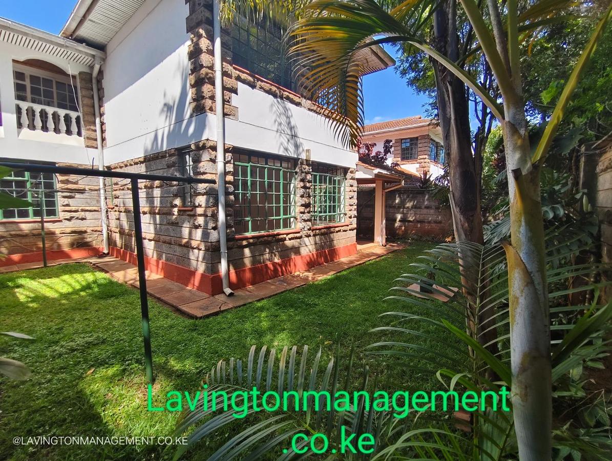 4 Bed Townhouse with En Suite at Lavington Green - 2