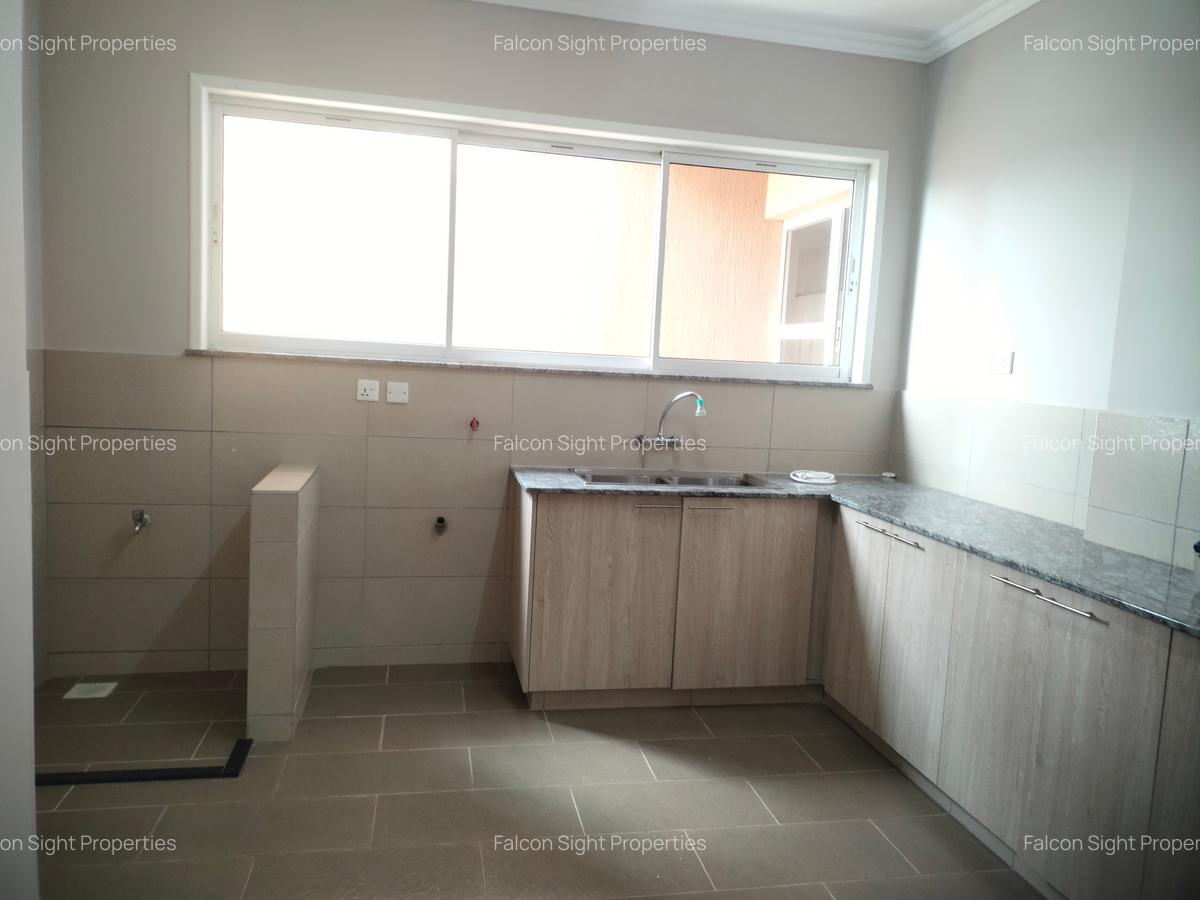 3 Bed Apartment with Staff Quarters at Riverside Drive Walking Distance To Riverside Square - 15