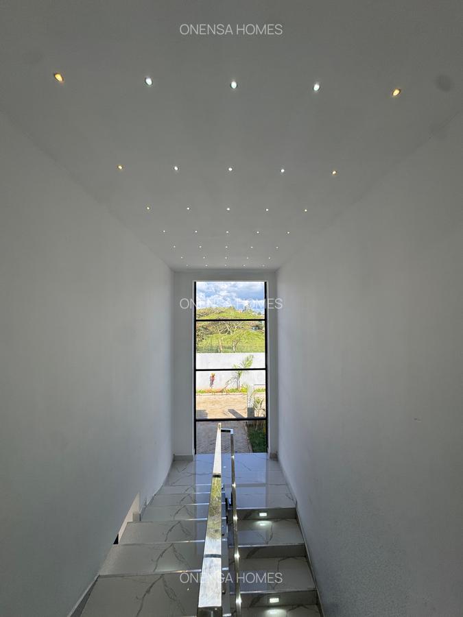 5 Bed House with En Suite in Eastern ByPass - 17