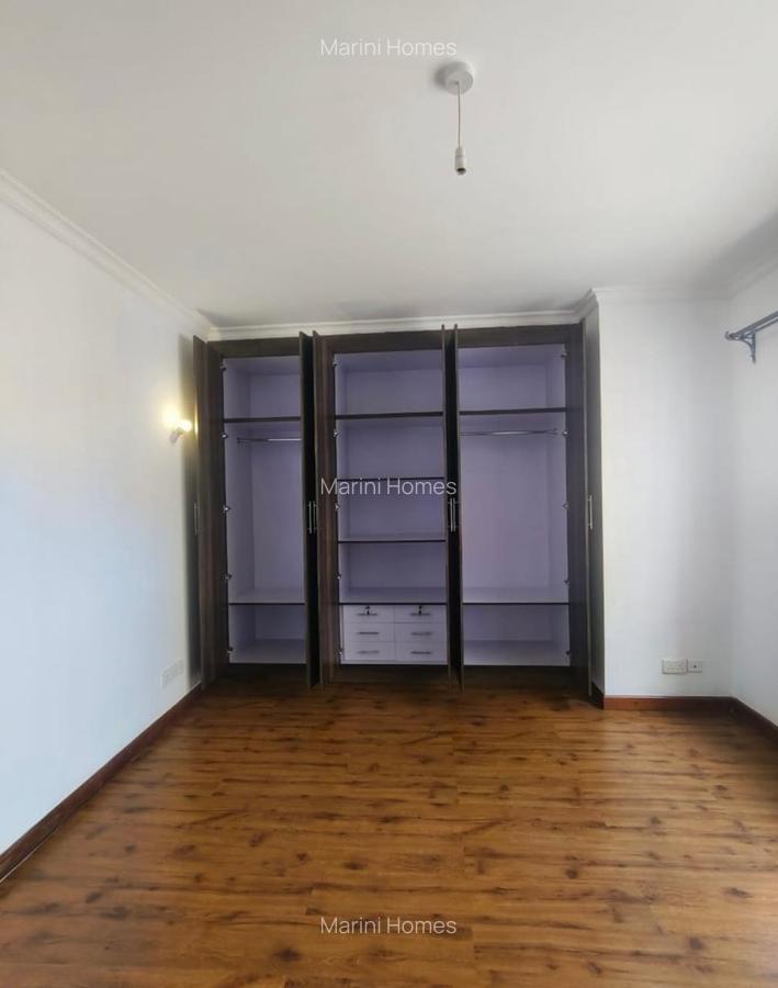 2 Bed Apartment with En Suite in Kilimani - 4