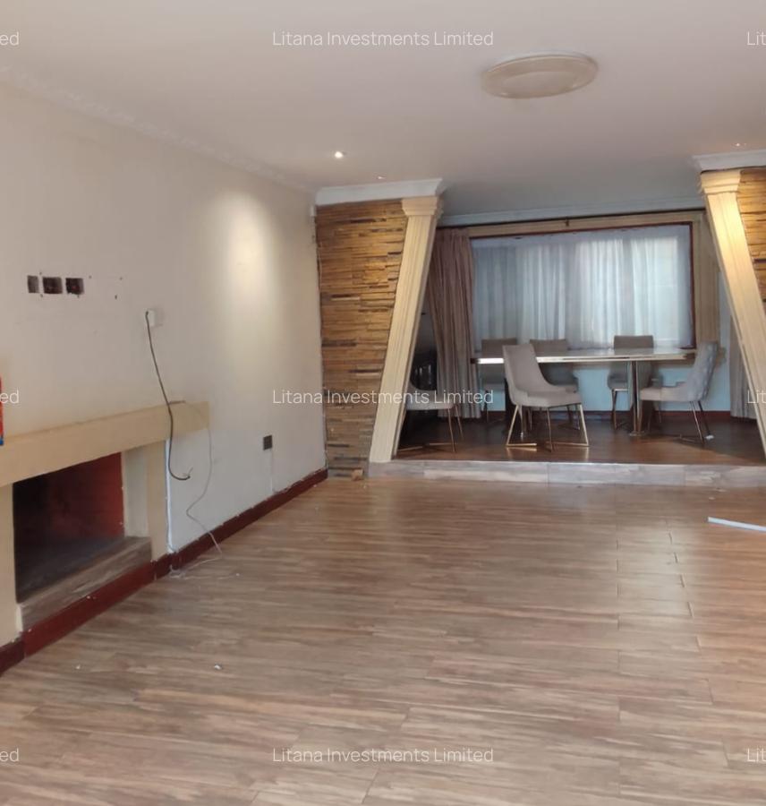 4 Bed House with En Suite at Bogani - 3