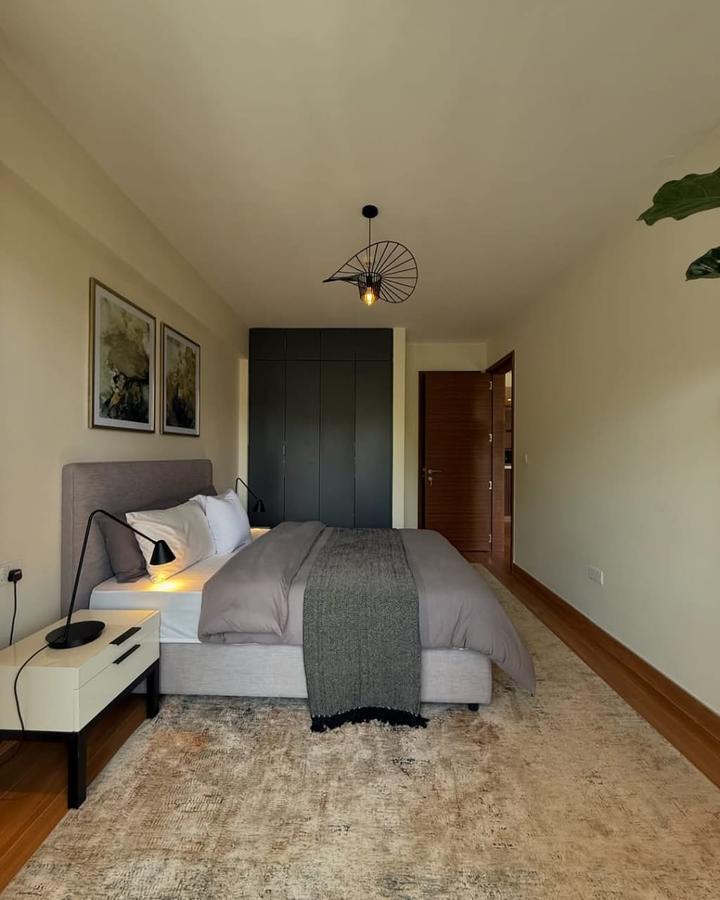 3 Bed Apartment with En Suite in Riverside - 4