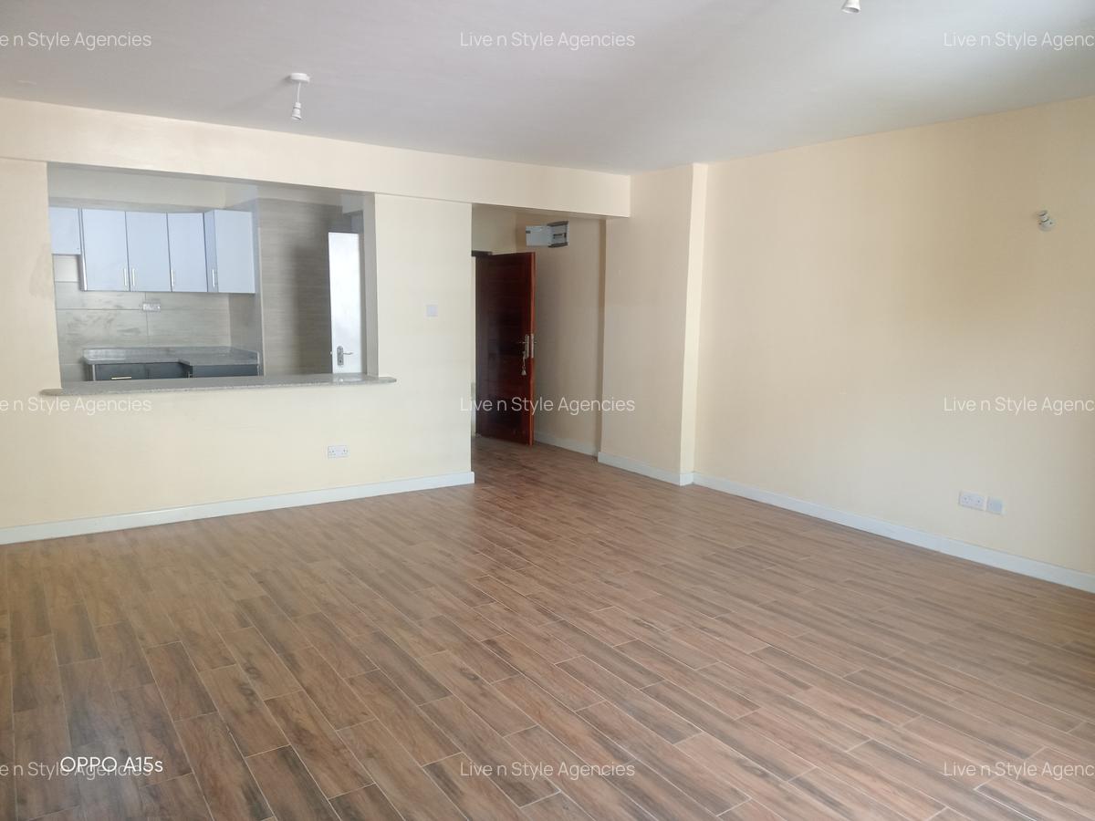 2 Bed Apartment with En Suite in Lavington - 9