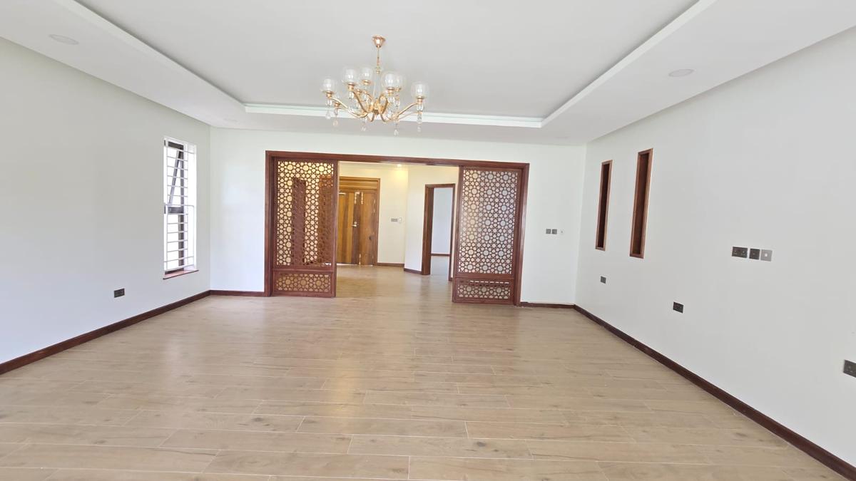 4 Bed House with En Suite in Karen - 4