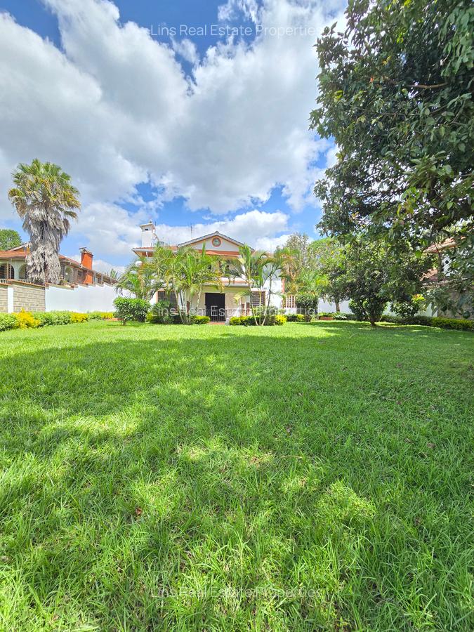 5 Bed House with En Suite in Runda - 3