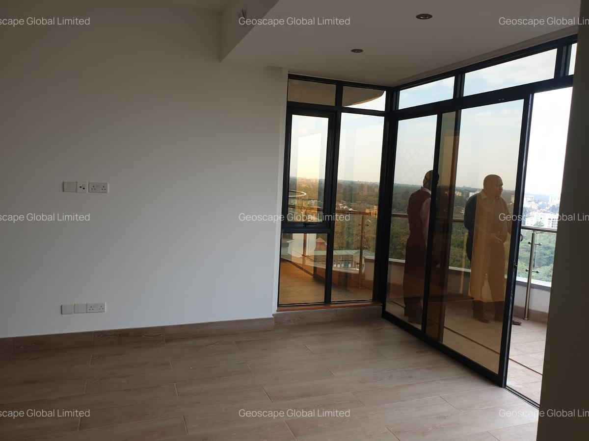 2 Bed Apartment with En Suite in Westlands Area - 4