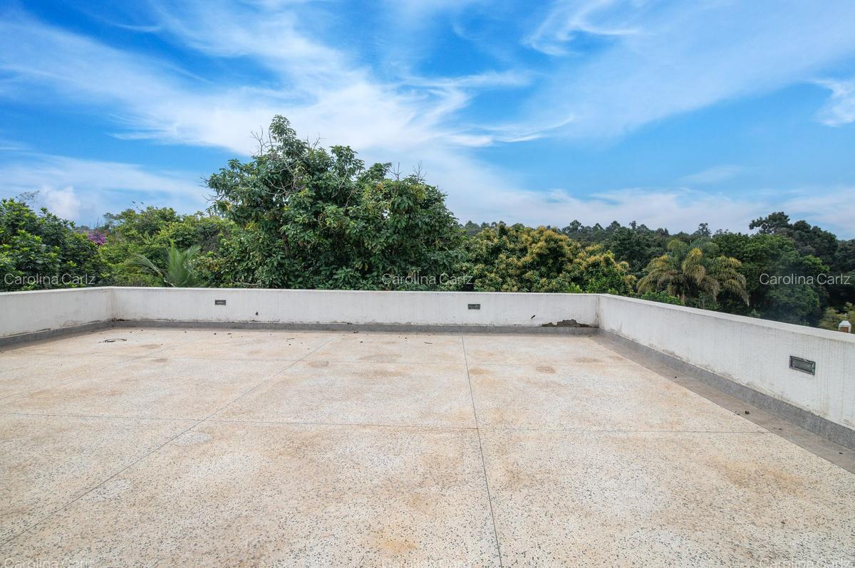 5 Bed Villa with En Suite at Peponi Road - 19