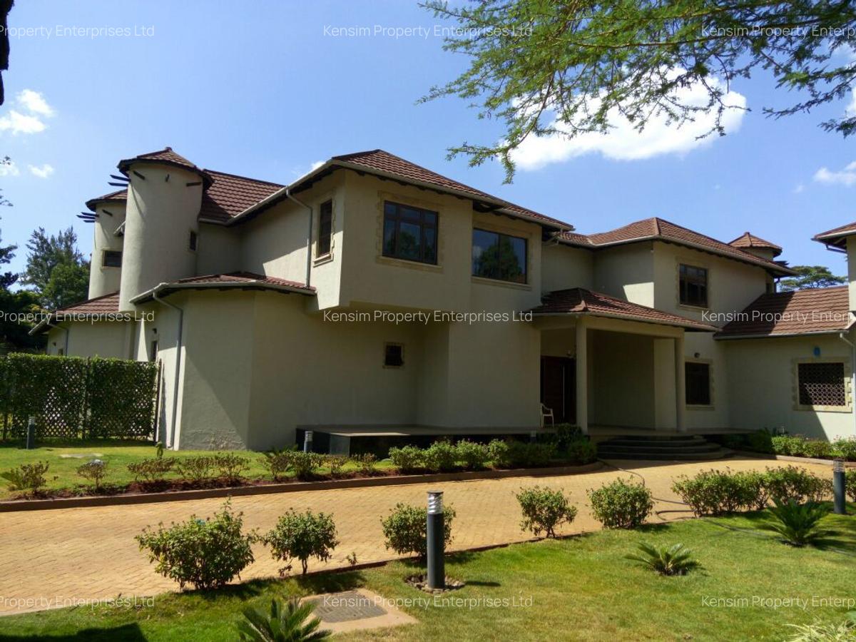 5 Bed House with En Suite in Runda - 15