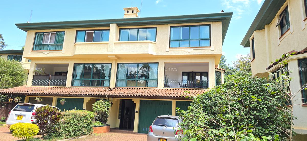 4 Bed Townhouse with En Suite at Brookside Grovelia Grove - 1