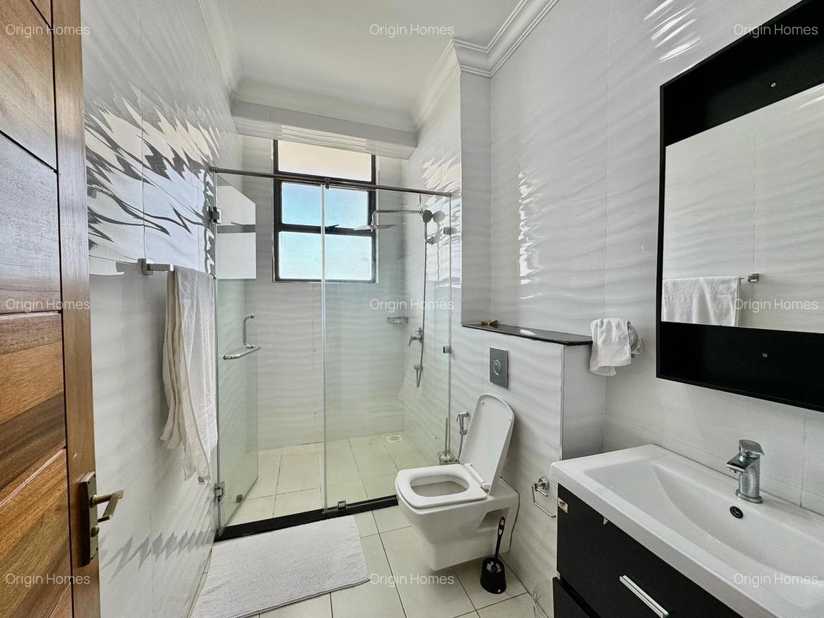 4 Bed Apartment with En Suite at General Mathenge - 8