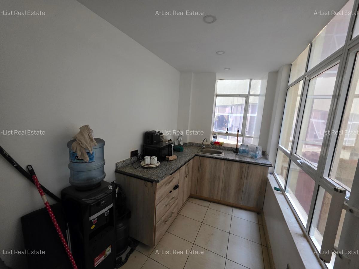 1,205 ft² Commercial Property with Service Charge Included at Parklands - 4