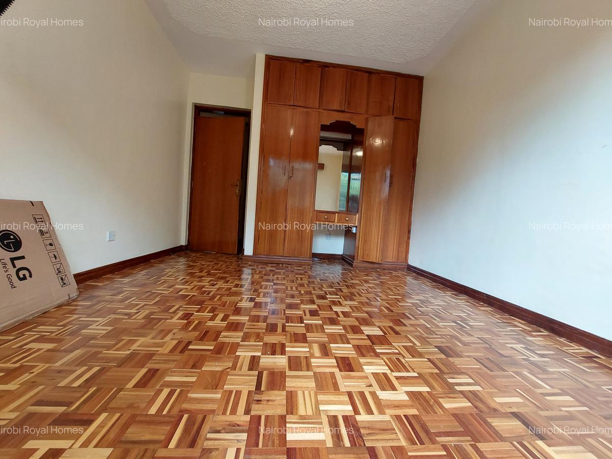 3 Bed Apartment with En Suite at Githunguri Road - 15
