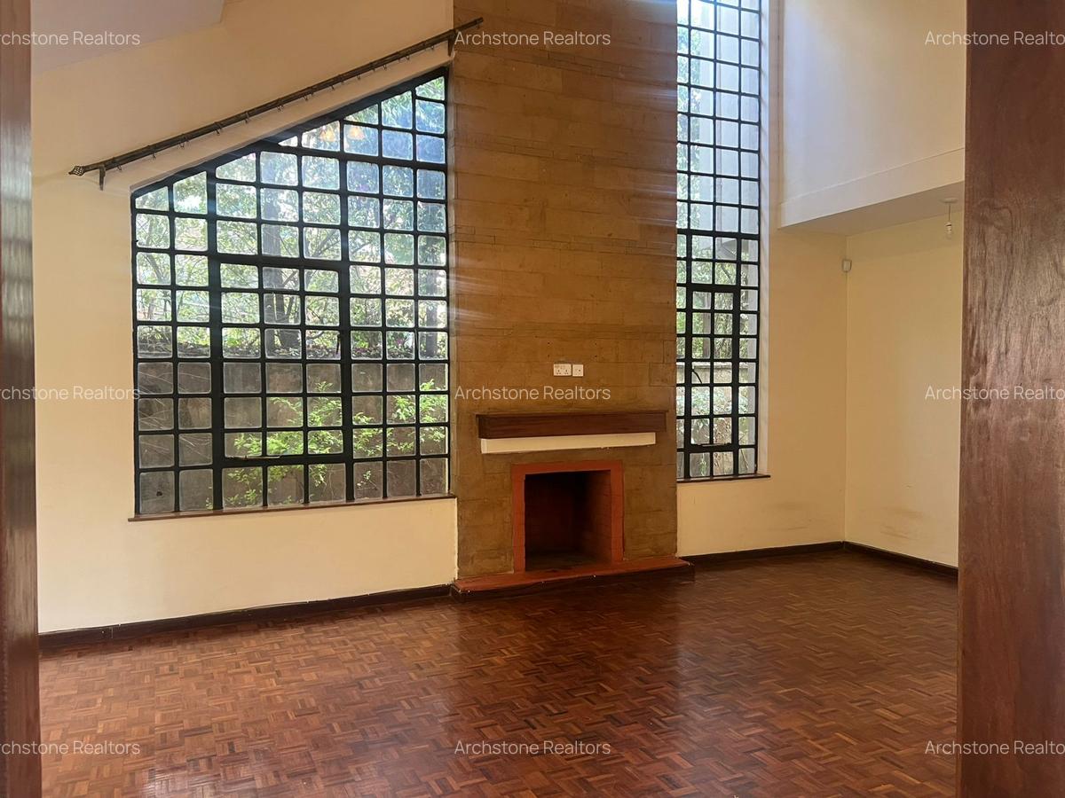 4 Bed Townhouse with En Suite in Kitisuru - 11